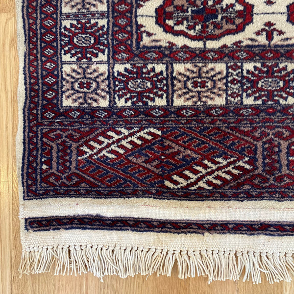 Vintage Rug, 2' 2 x 3' 9 White