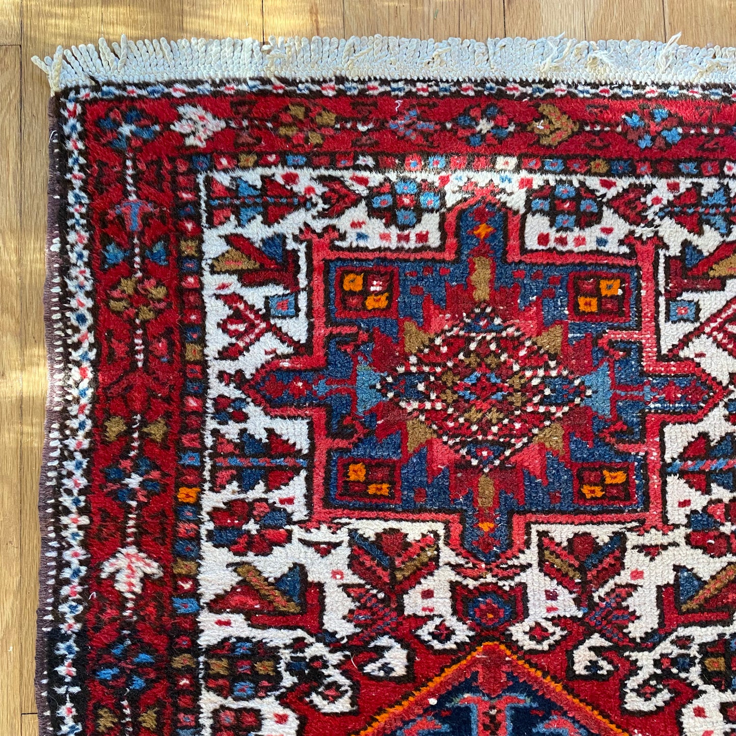 Vintage Rug, 2' x 5' 10 White