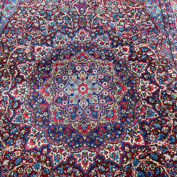 Vintage Rug, 6' x 9' 2 Red