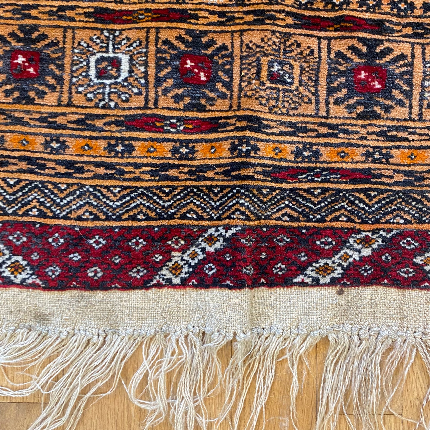 Vintage Rug, 3' x 4' 7 Gold