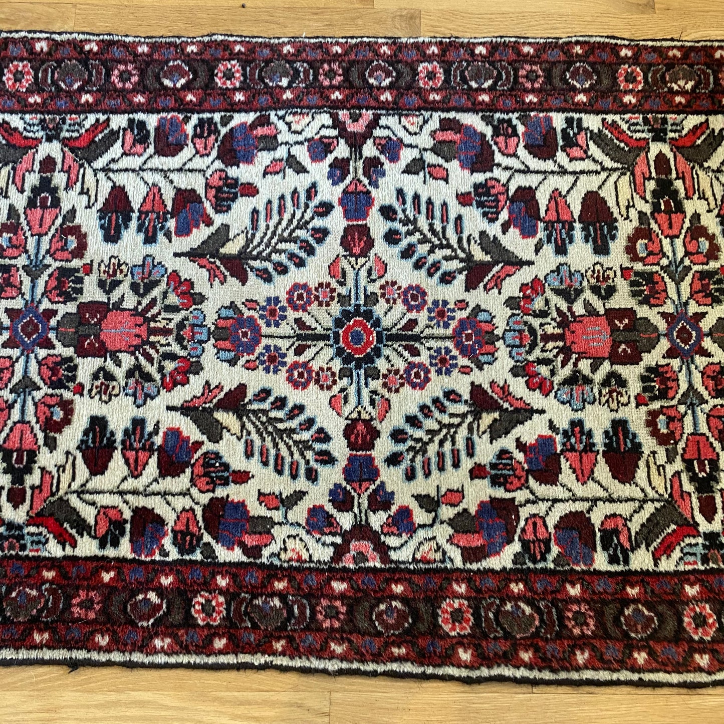 Vintage Rug, 2' 8 x 6' 5 White Runner