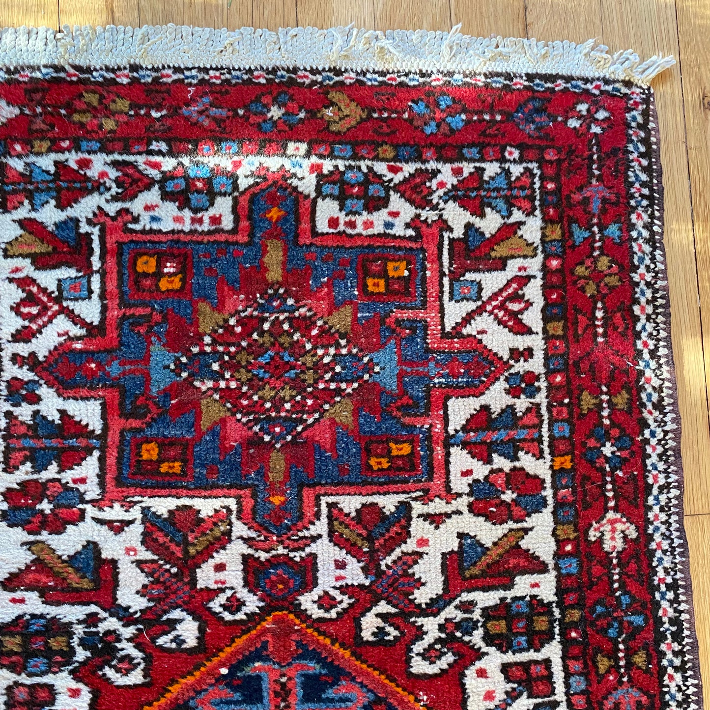 Vintage Rug, 2' x 5' 10 White