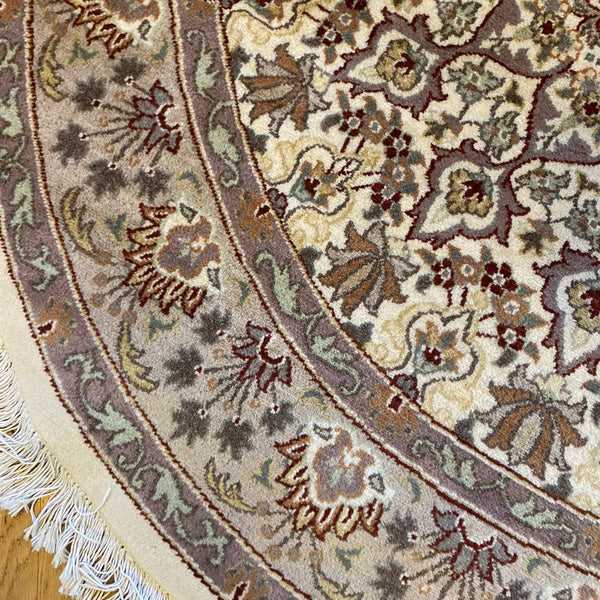 Vintage Rug, 5' 6 x 5' 8 Cream