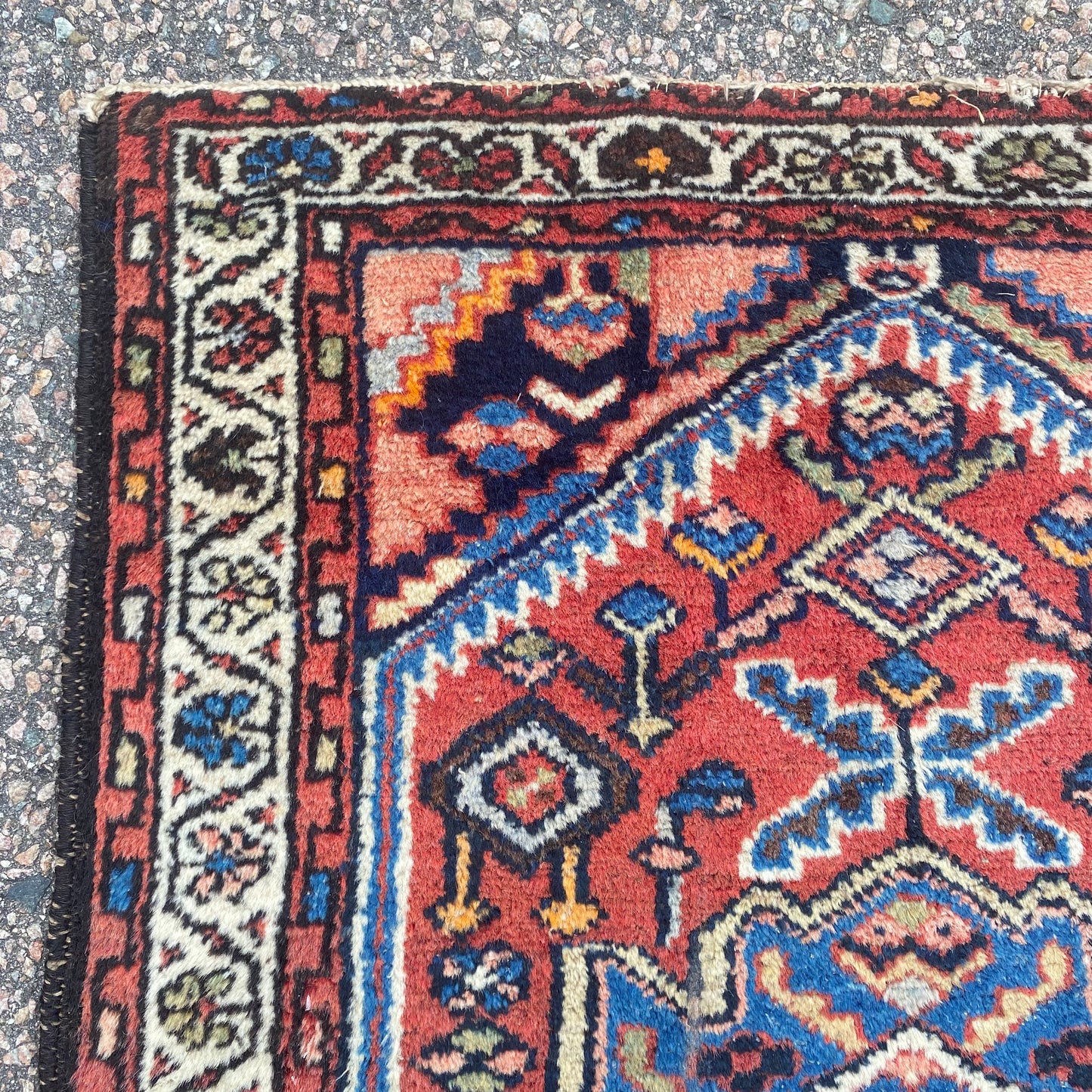 Vintage Rug, 2' 2 x 2' 11 Red