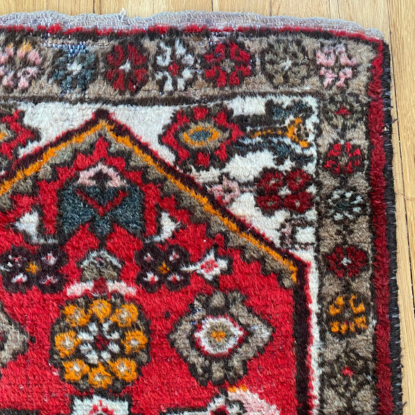 Vintage Rug, 1' 11 x 2' 10 Red