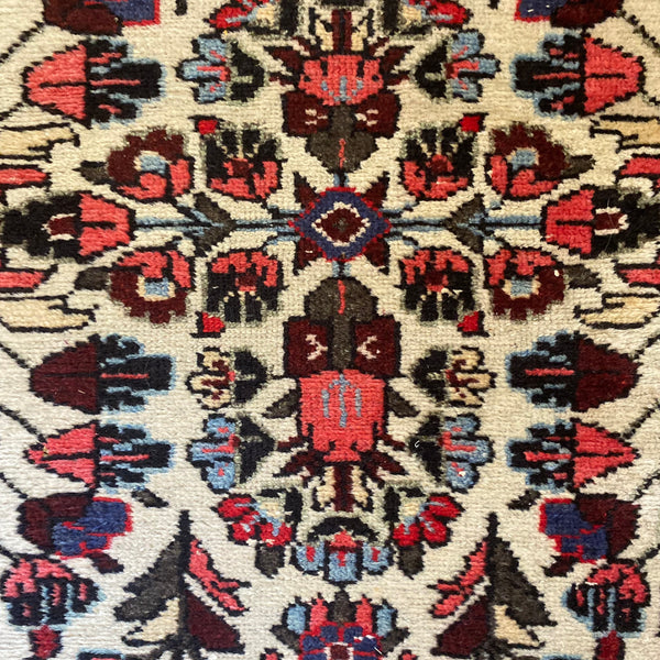 Vintage Rug, 2' 8 x 6' 5 White Runner