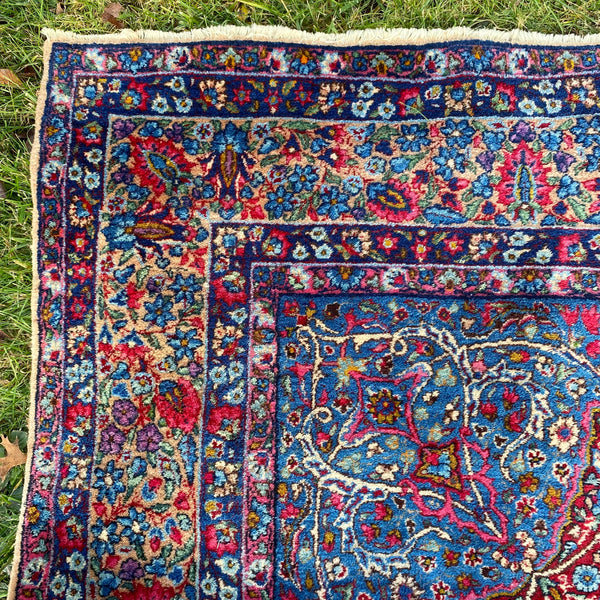 Vintage Rug, 6' x 9' 2 Red