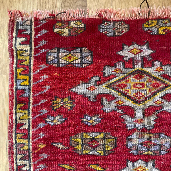 Vintage Rug, 1' 10 x 2' 5 Red