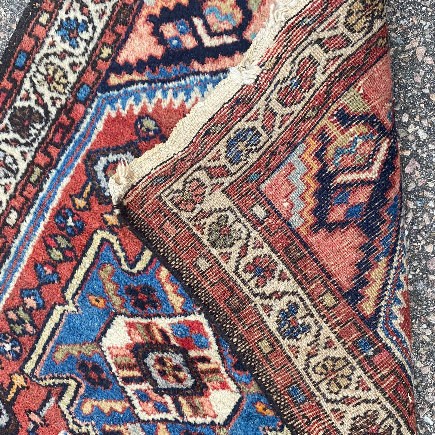Vintage Rug, 2' 2 x 2' 11 Red