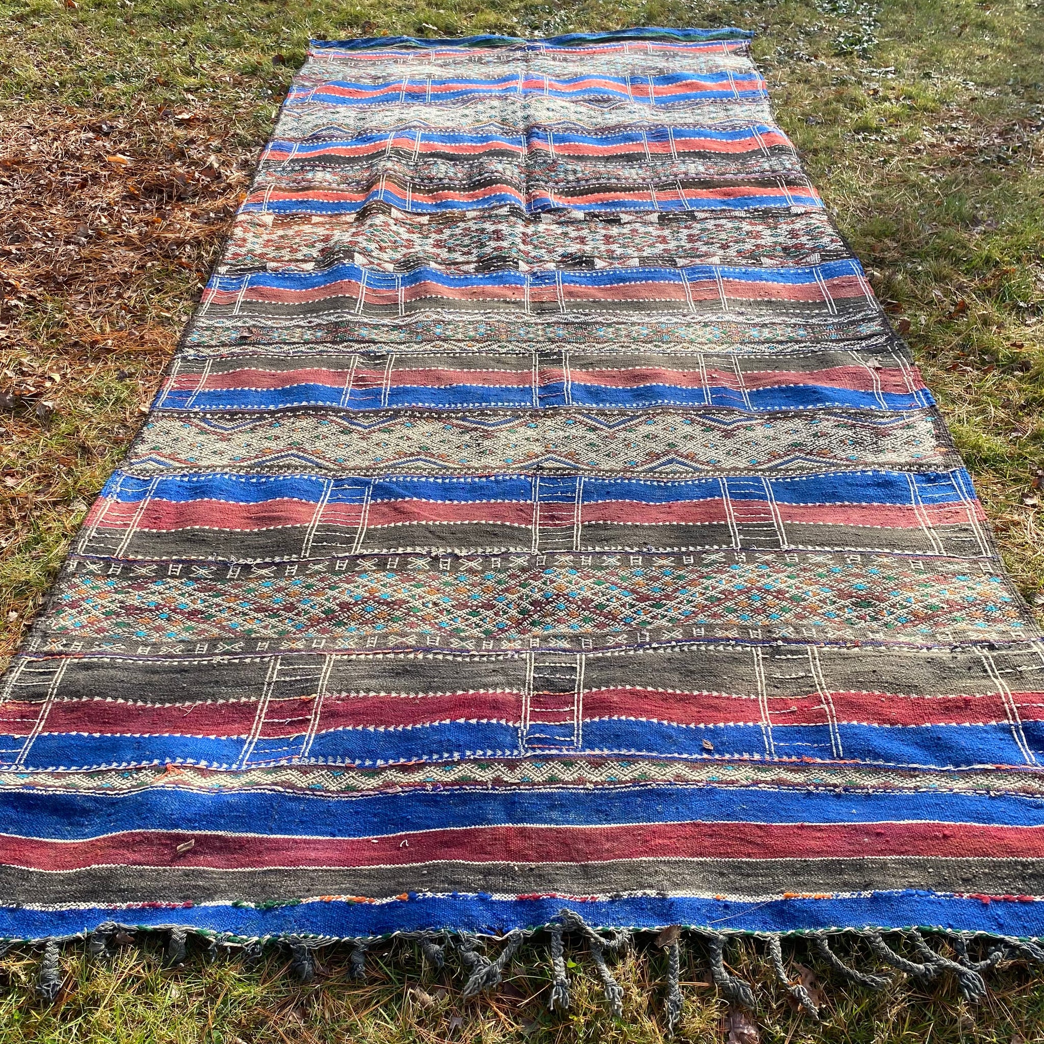 Vintage Rug, 5' 10 x 13' 3 Blue