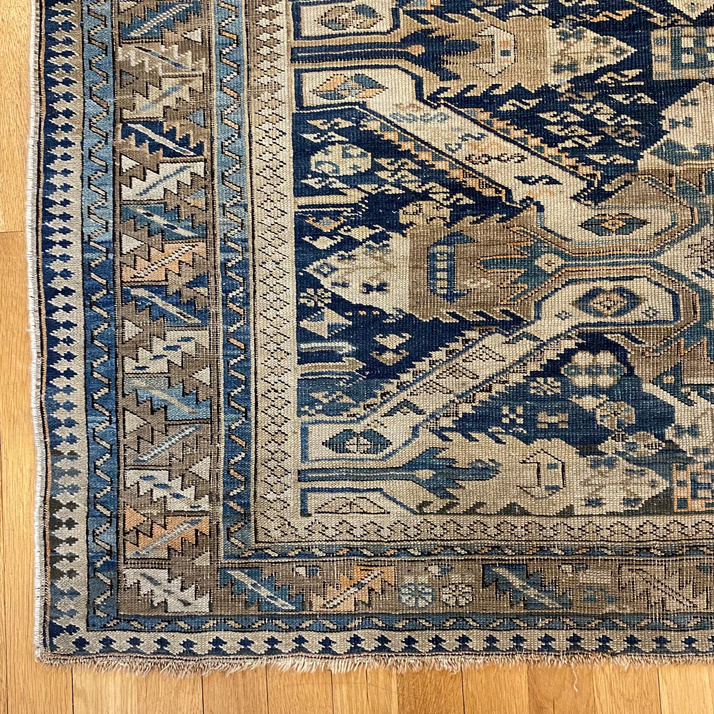 4281 - Jessie's Oriental Rugs