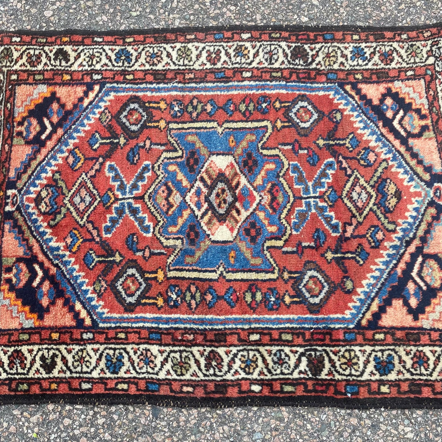 Vintage Rug, 2' 2 x 2' 11 Red