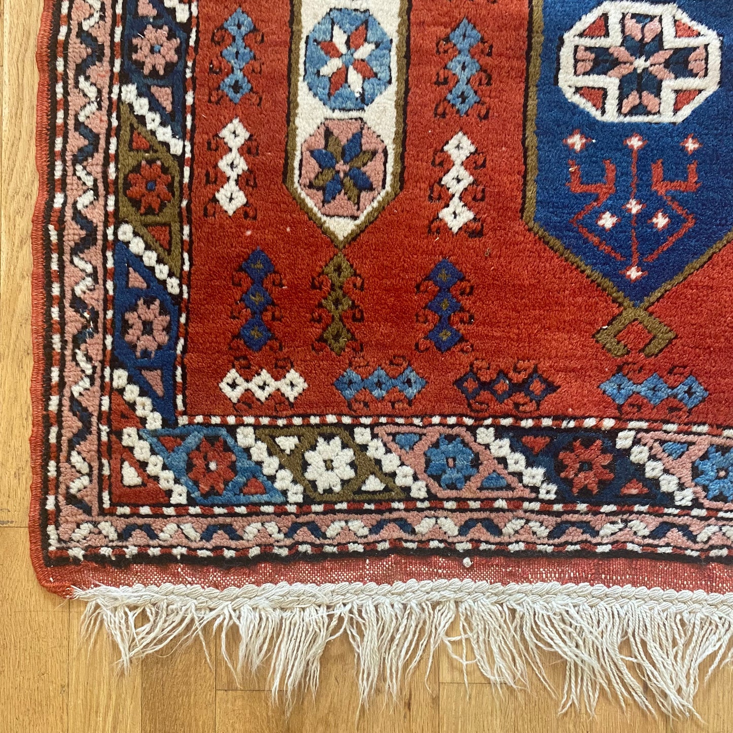 Vintage Rug, 3' x 5' 2 Terracotta