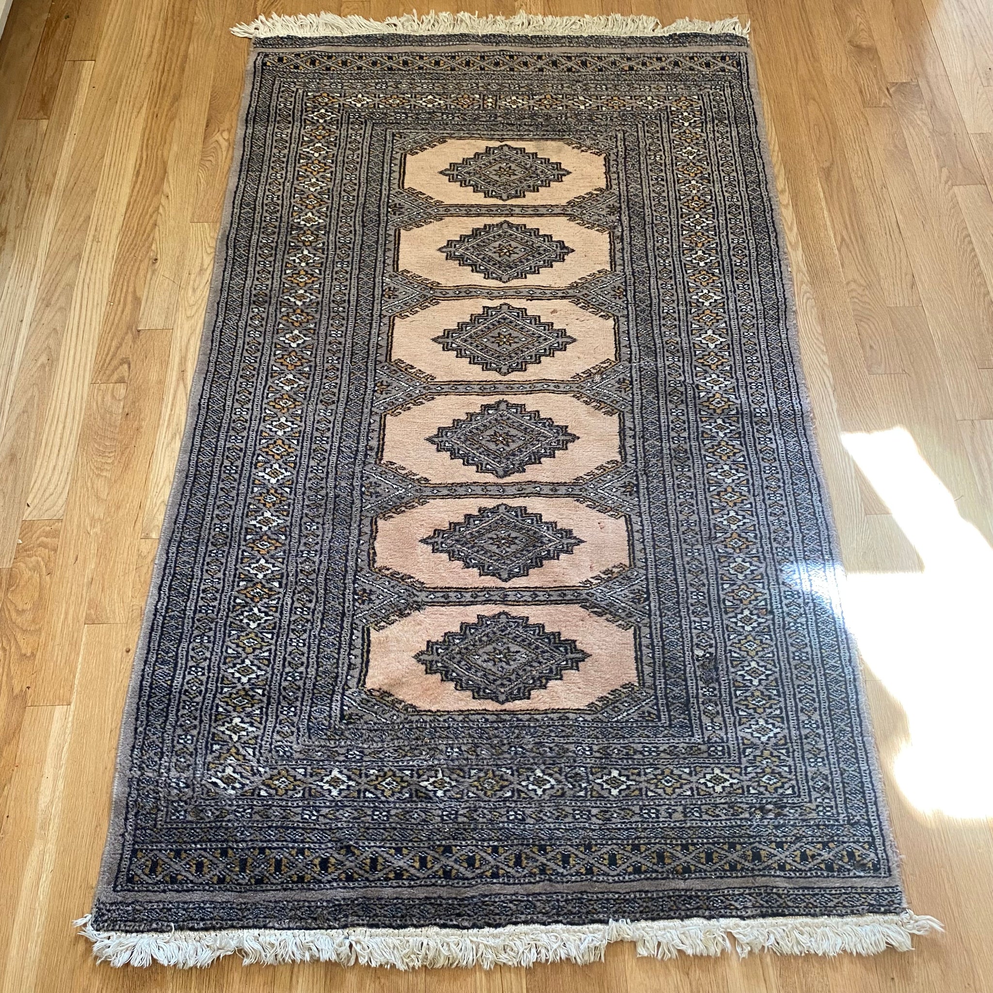 Vintage Rug, 3' 2 x 5' 6 Tan