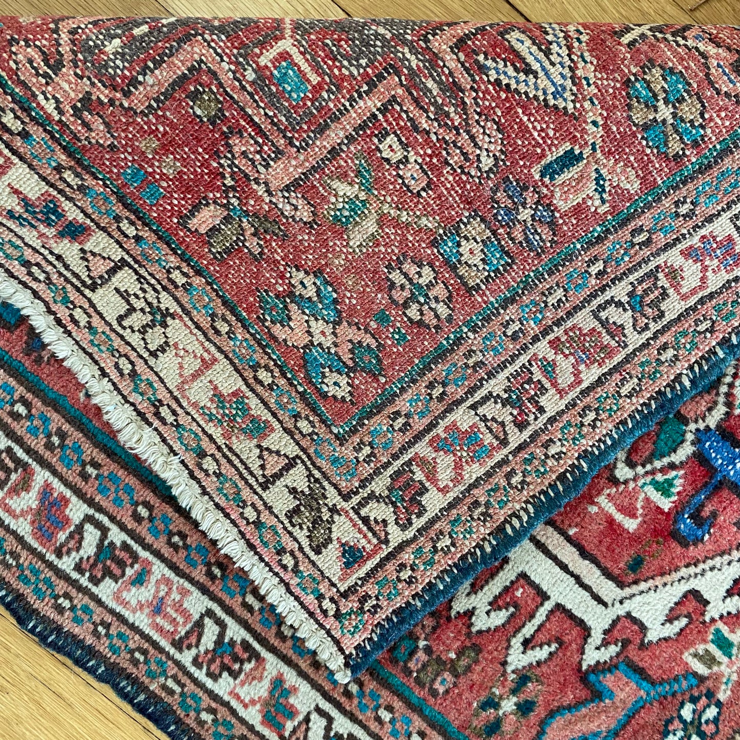 Vintage Rug, 2' x 3' 1 Red