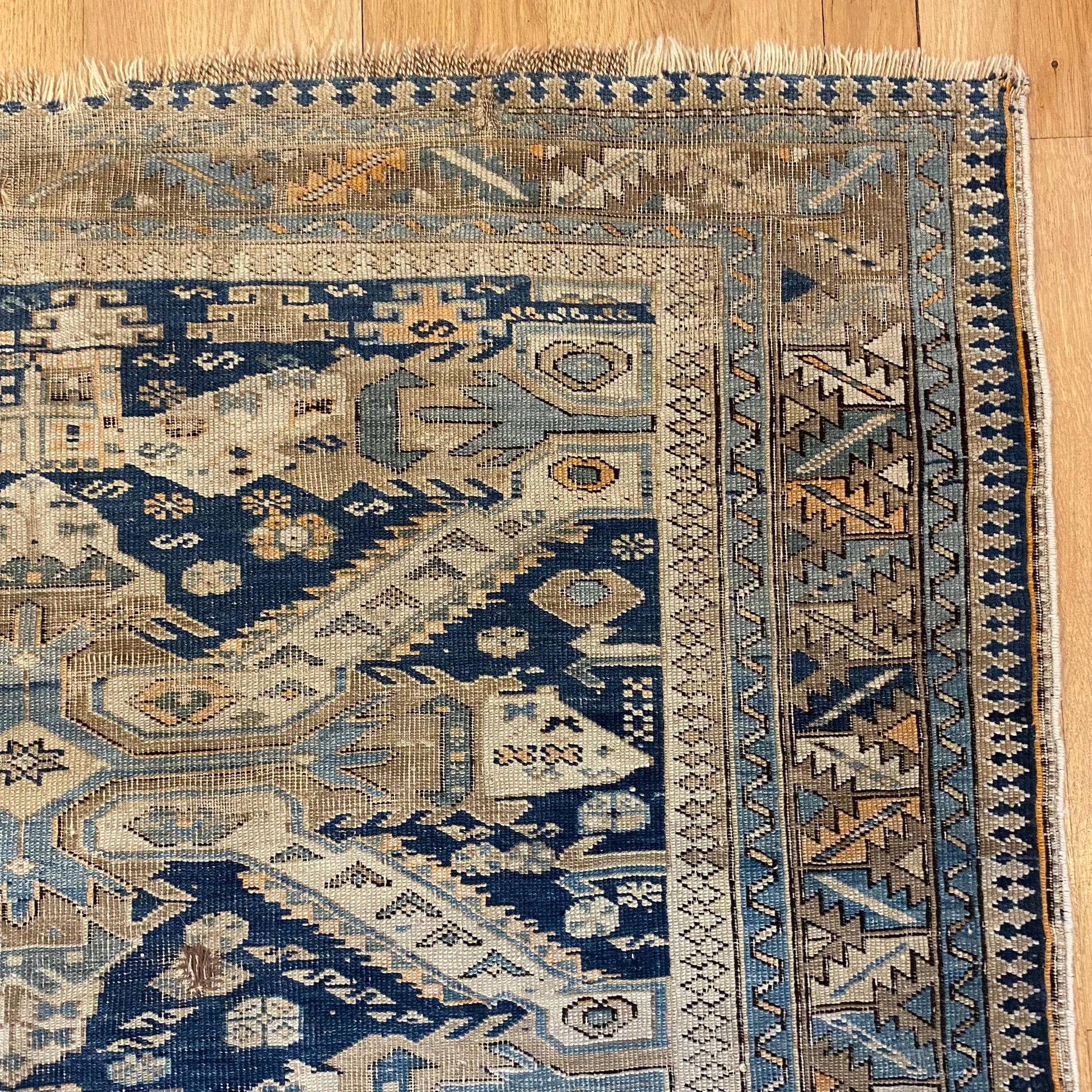 4281 - Jessie's Oriental Rugs