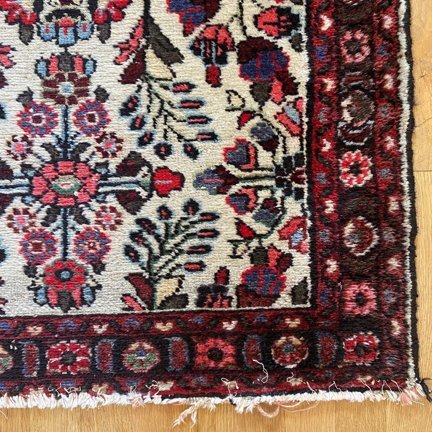 Vintage Rug, 2' 8 x 6' 5 White Runner