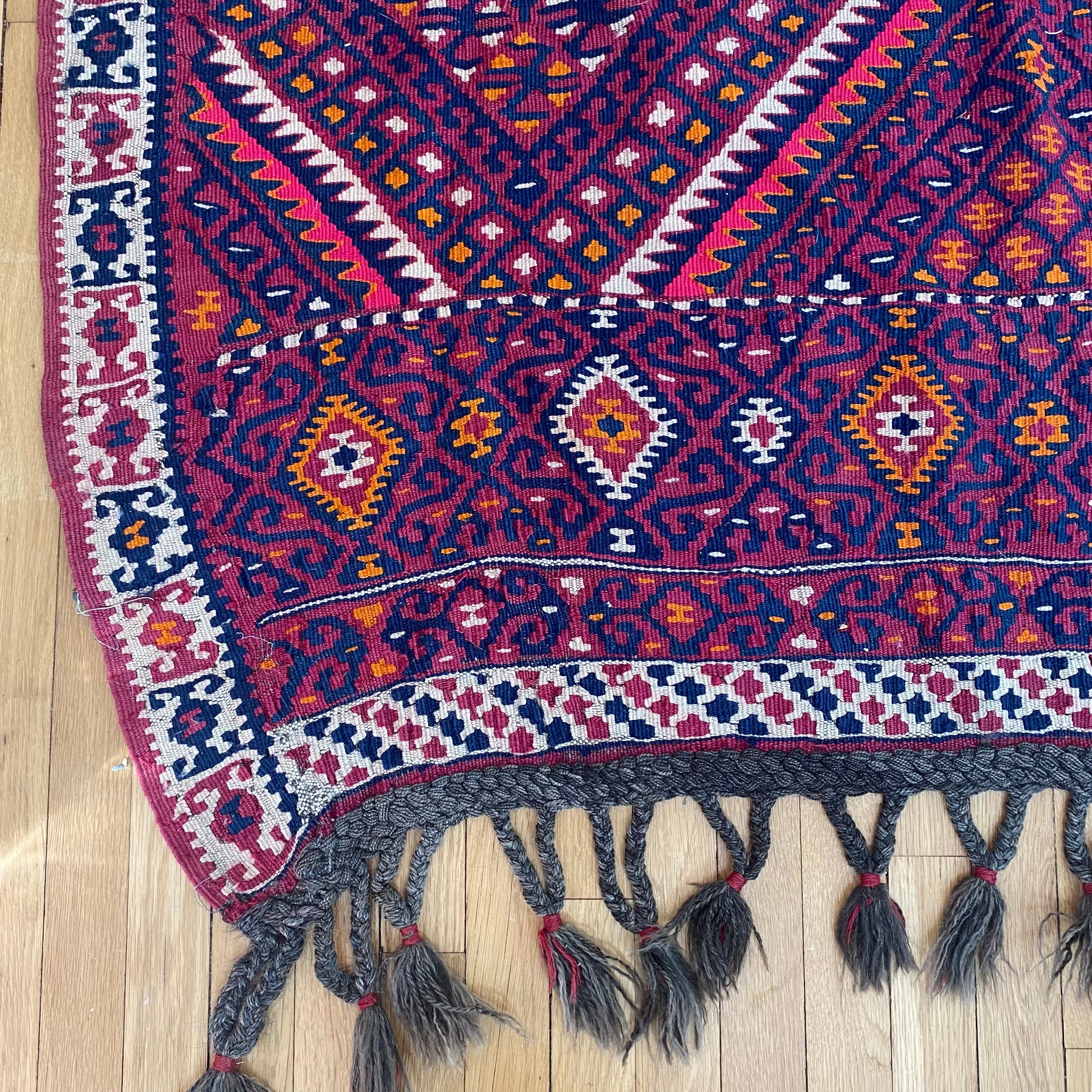 Turkish Kilim, 4' 9 x 8' 10 Vintage Magenta - Jessie's Oriental Rugs