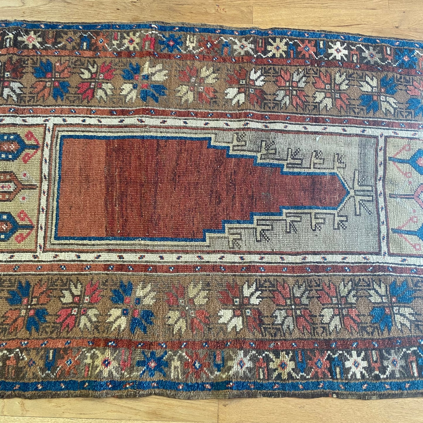 Vintage Rug, 3' 1 x 5' 10 Brown