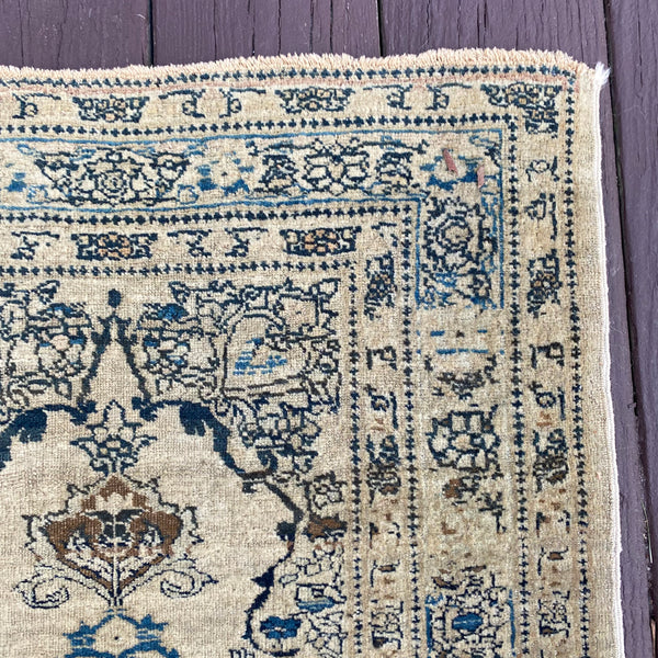 Vintage Rug, 2' x 2' 9 Cream