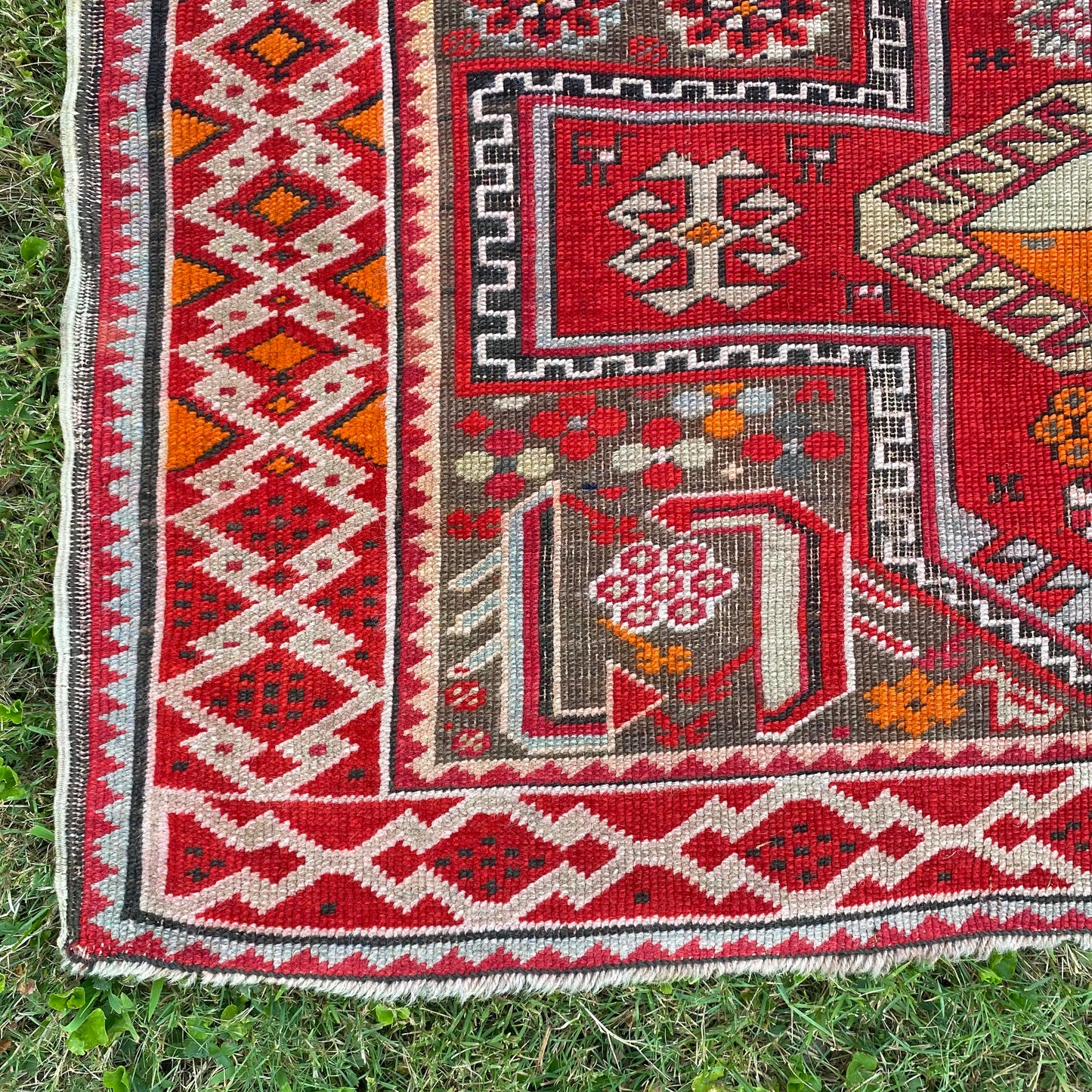 Vintage Rug, 3' 9 x 6' 9 Brown