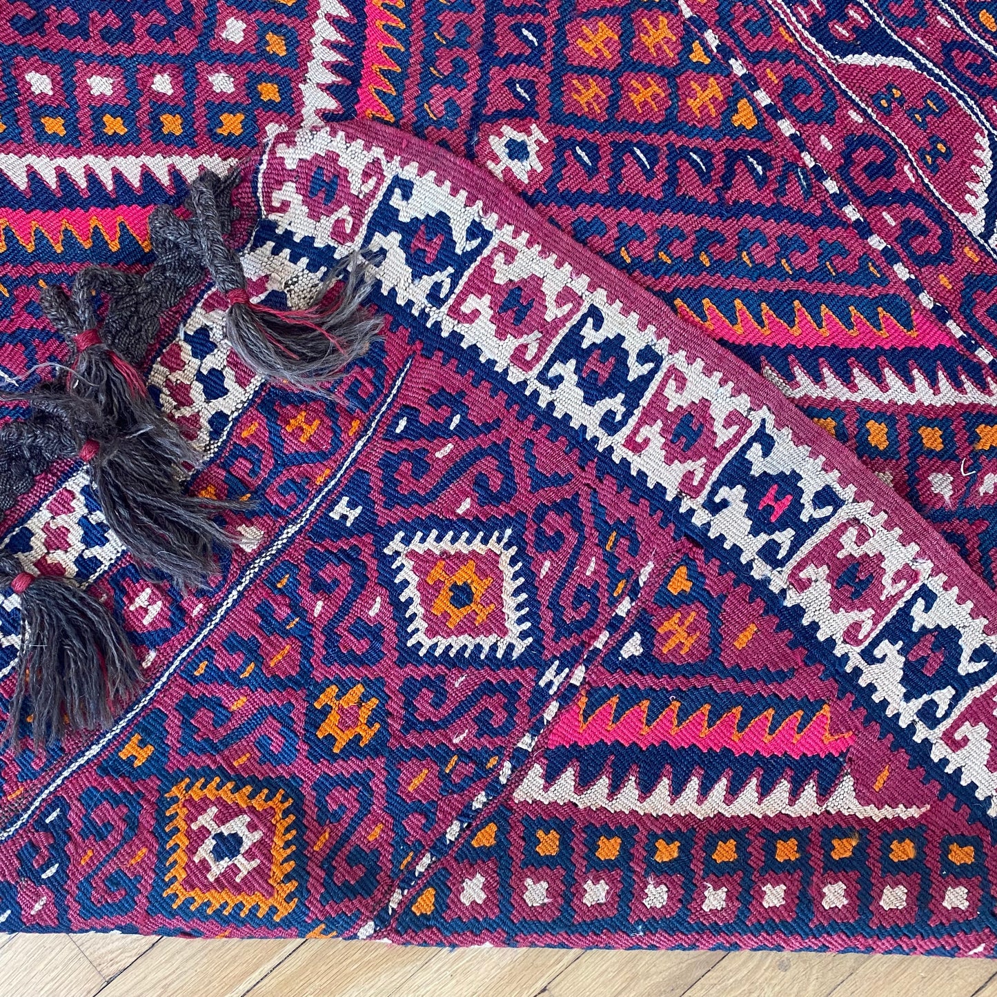 Turkish Kilim, 4' 9 x 8' 10 Vintage Magenta - Jessie's Oriental Rugs