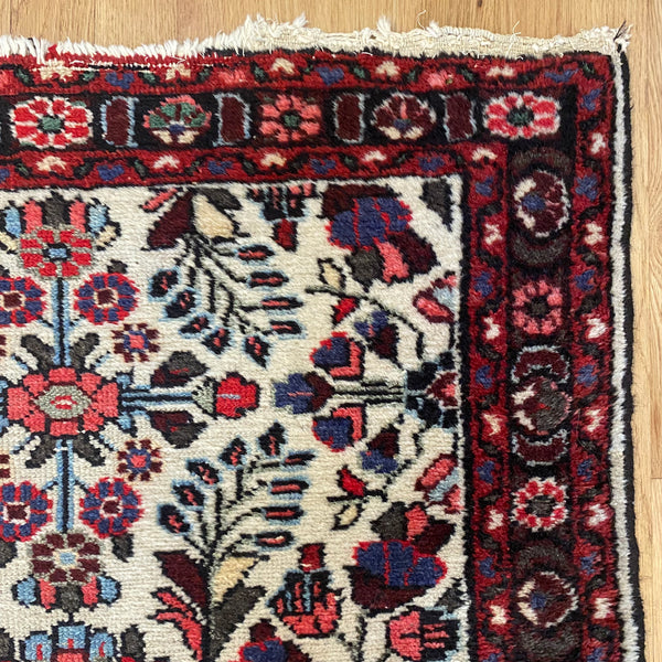 Vintage Rug, 2' 8 x 6' 5 White Runner