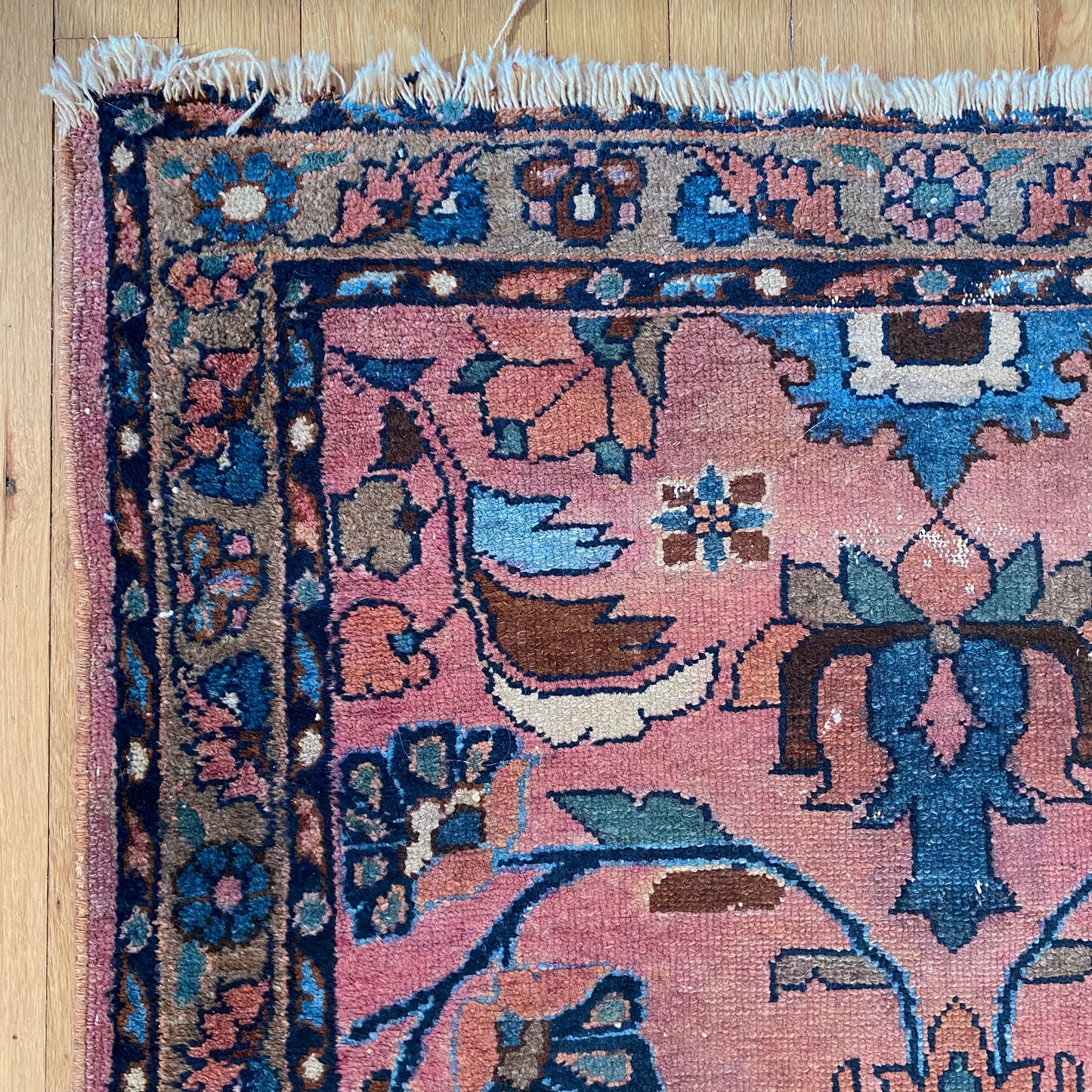 Antique Rug, 2' 7 x 4' 7 Pink