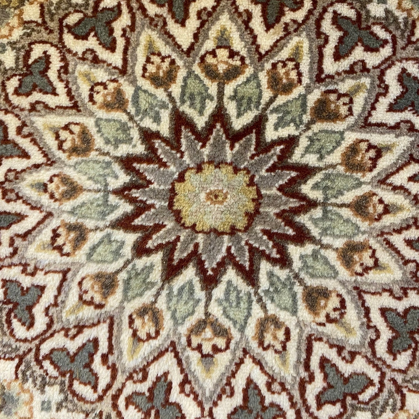 Vintage Rug, 5' 6 x 5' 8 Cream