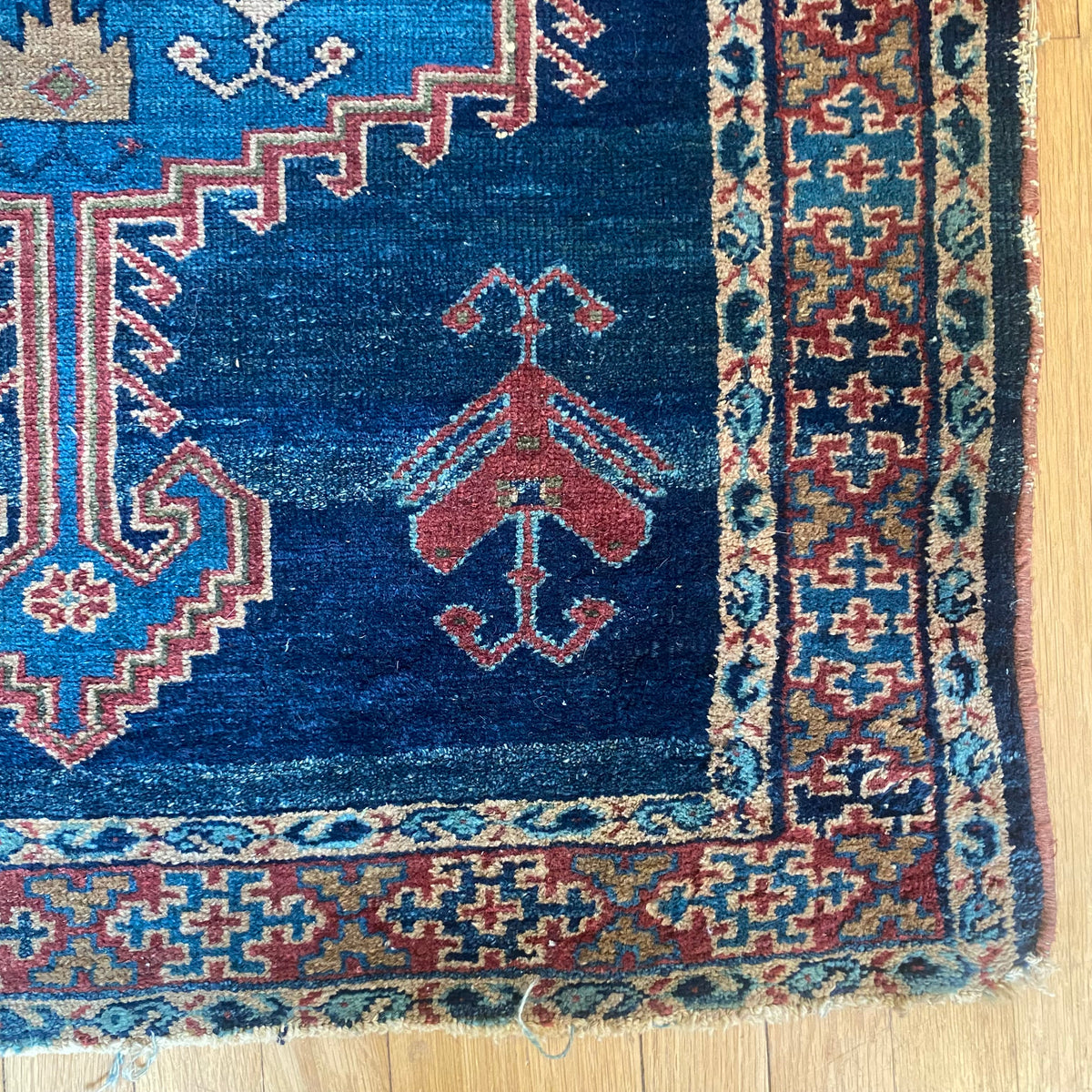 Vintage Rug, 3' x 4' 10 Blue