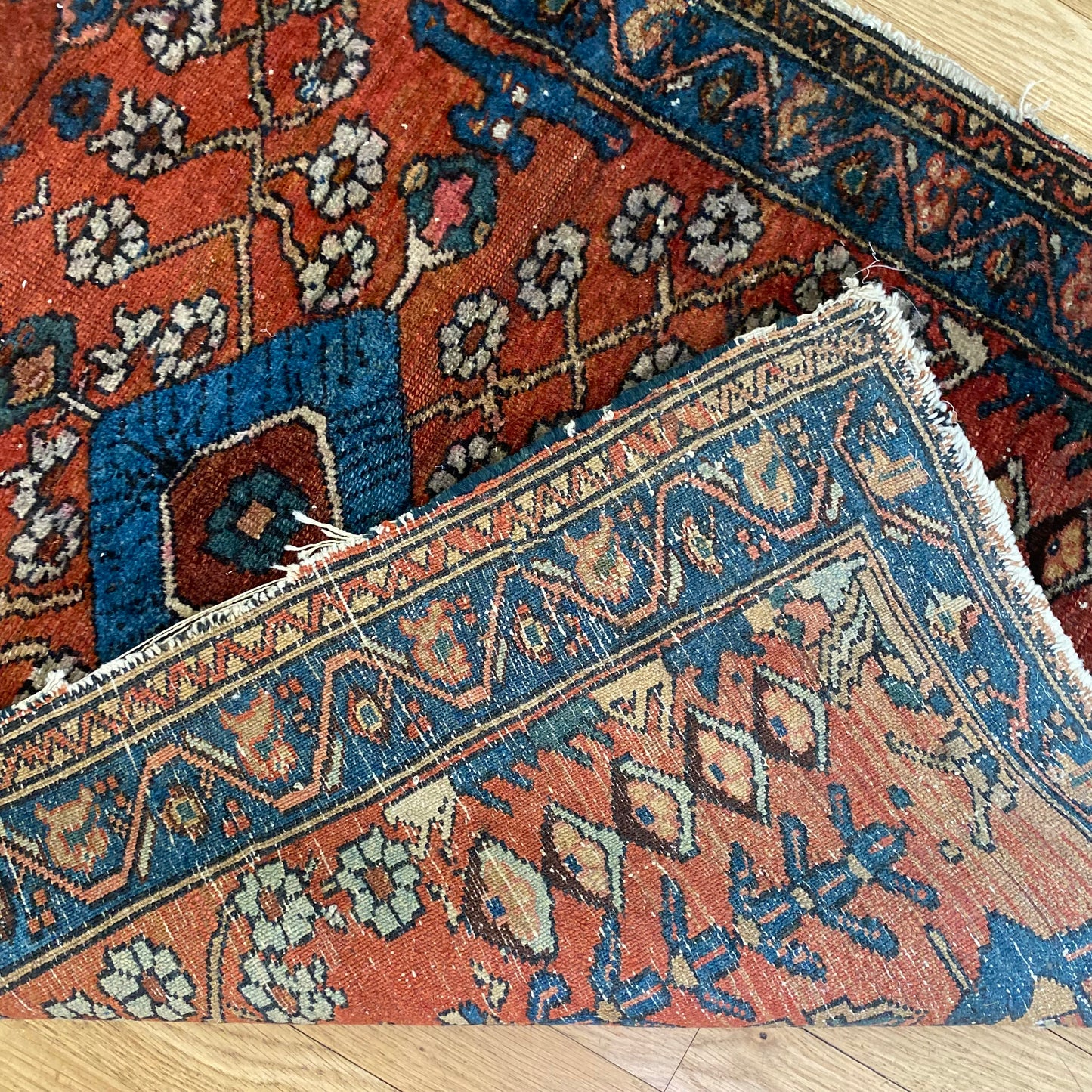 4275 - Jessie's Oriental Rugs