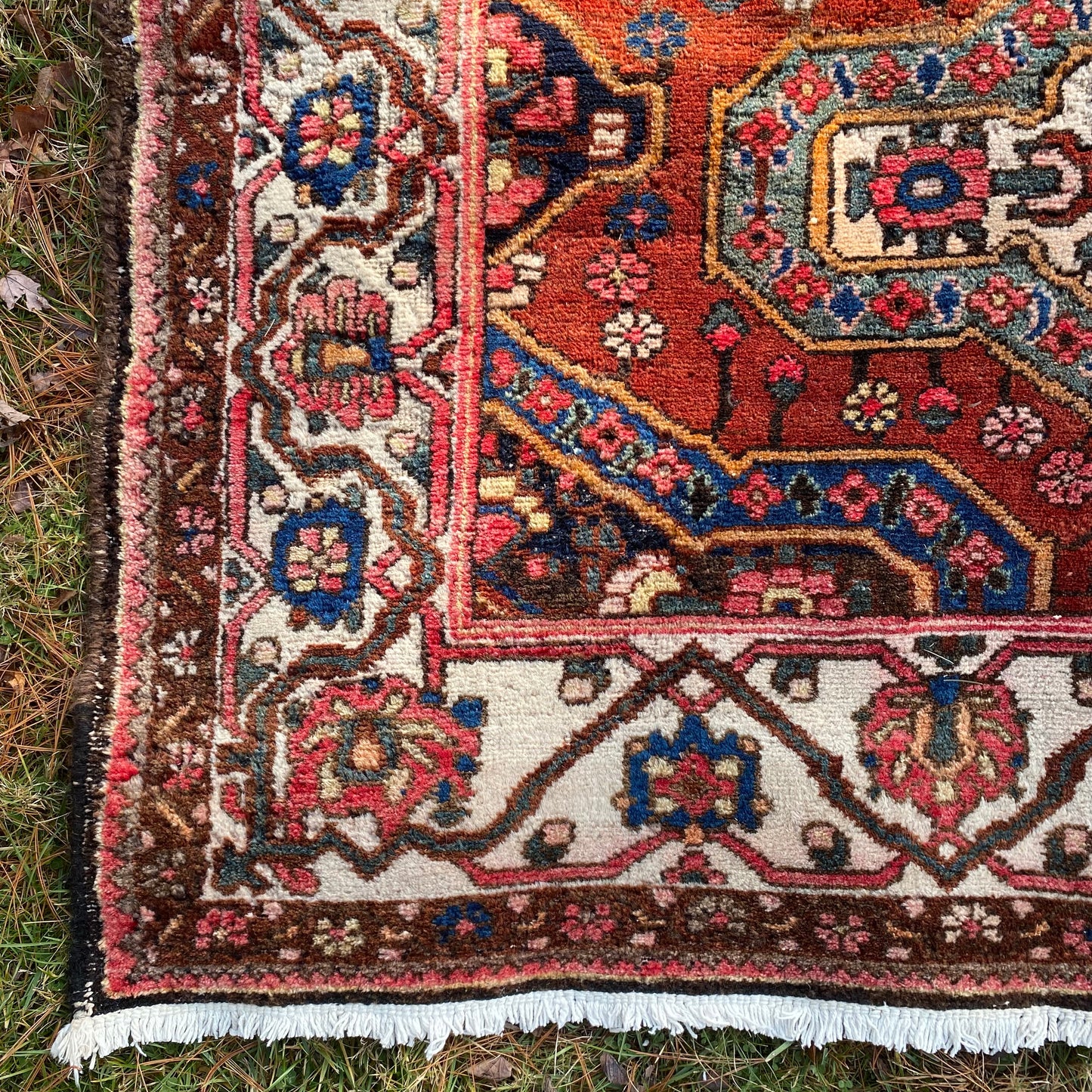 Persian Bakhtiari, 5' 4 x 10' 5 Vintage Red - Jessie's Oriental Rugs