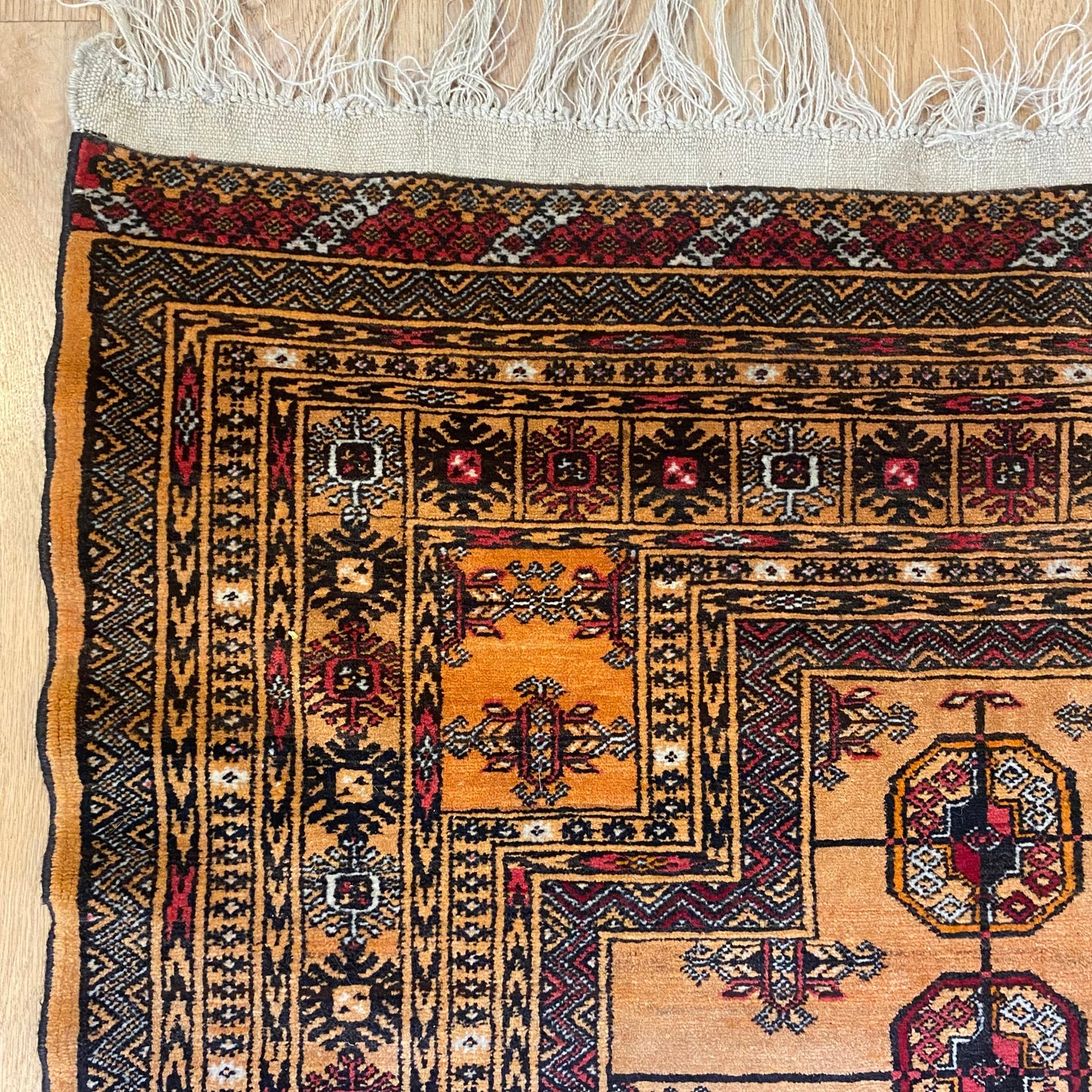 Vintage Rug, 3' x 4' 7 Gold