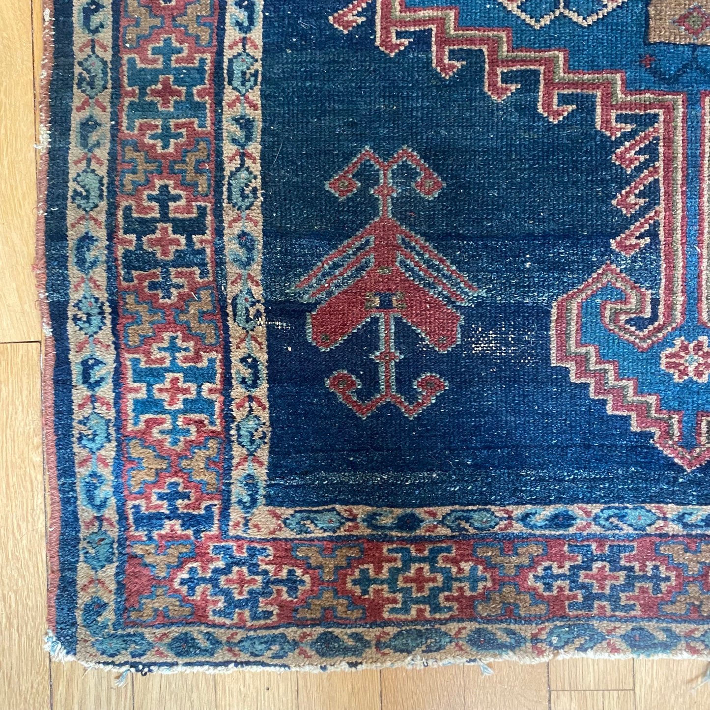Vintage Rug, 3' x 4' 10 Blue