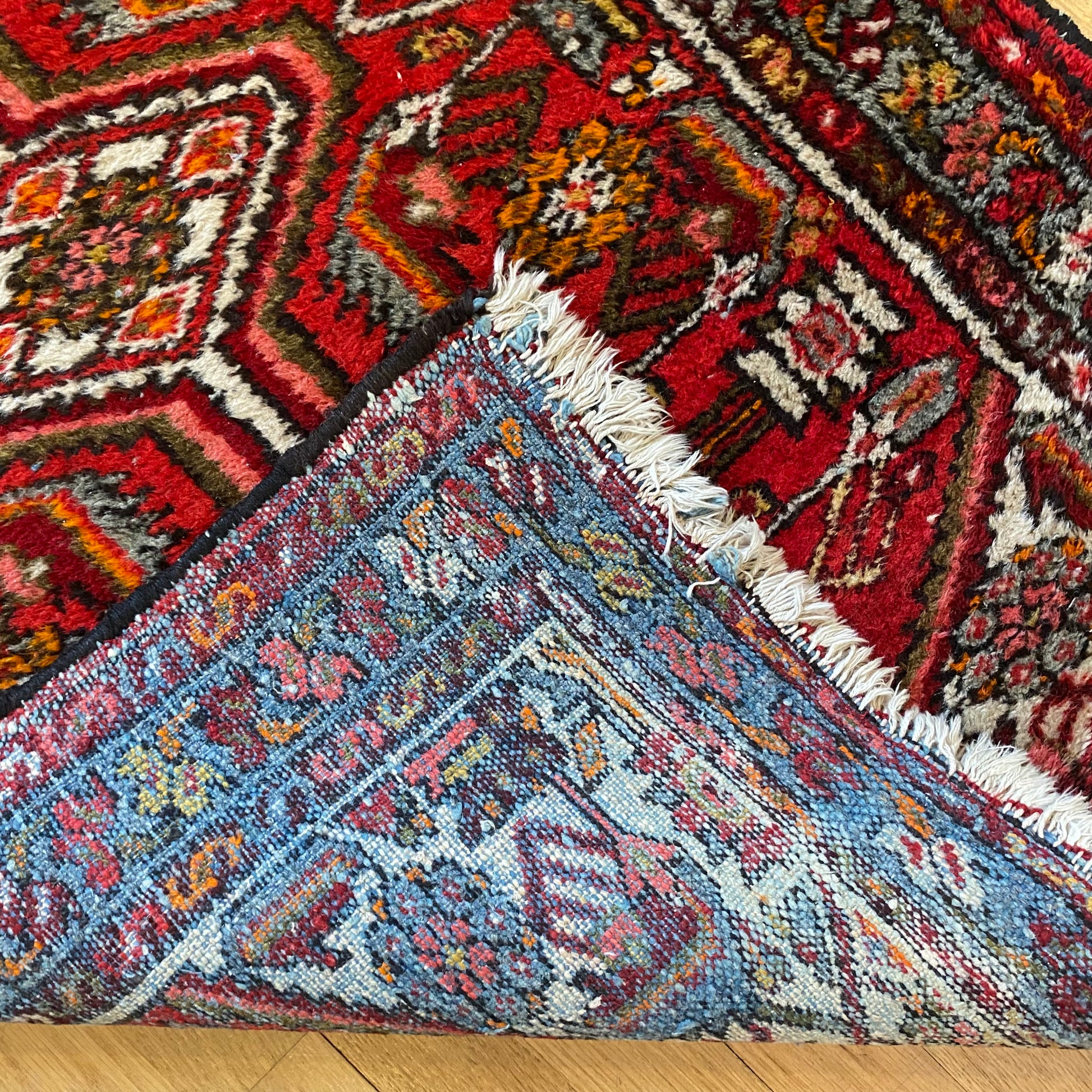4271 - Jessie's Oriental Rugs
