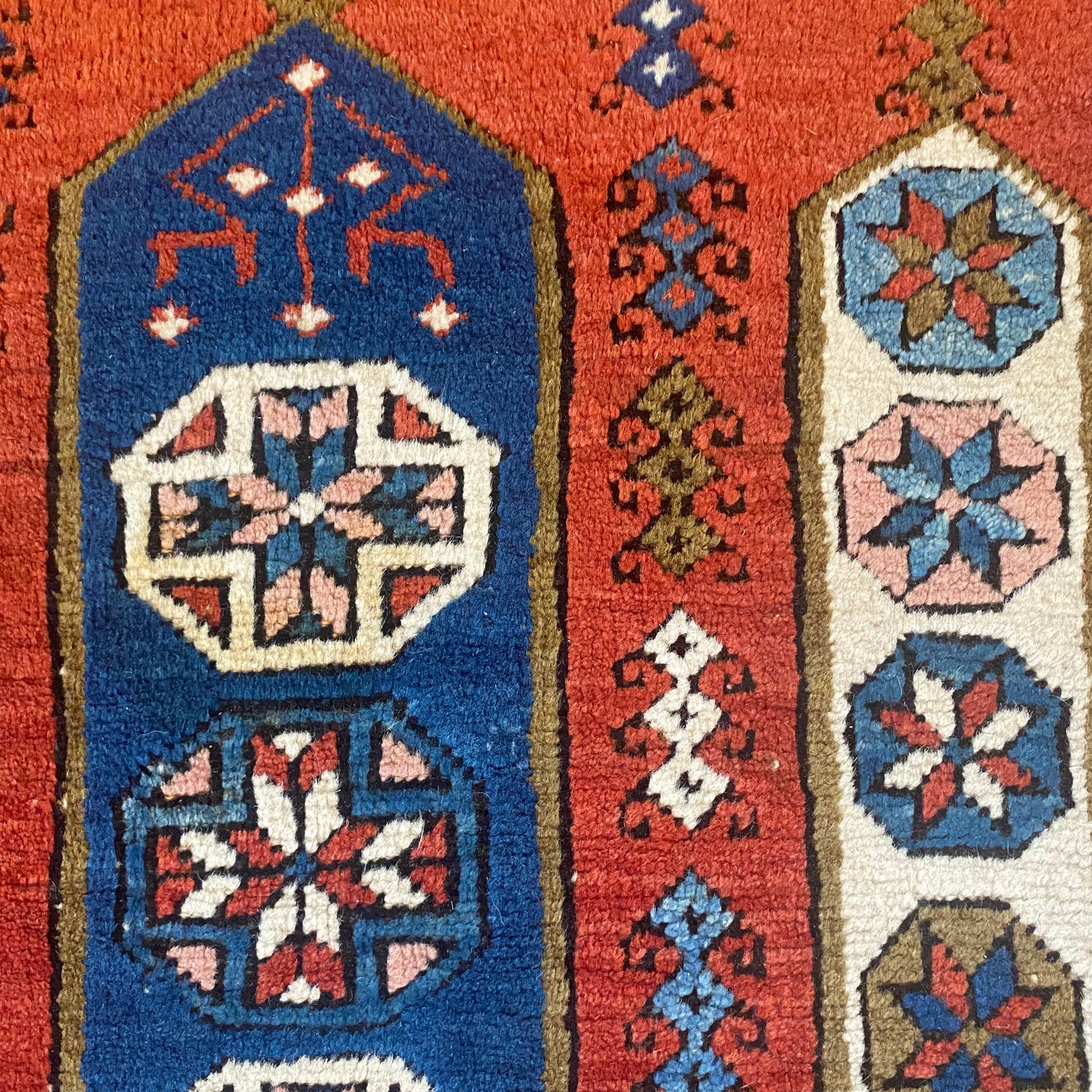 Vintage Rug, 3' x 5' 2 Terracotta