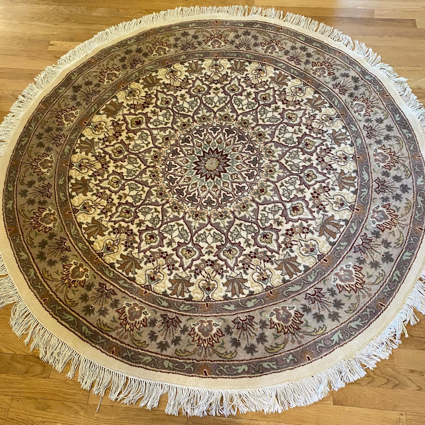 Vintage Rug, 5' 6 x 5' 8 Cream