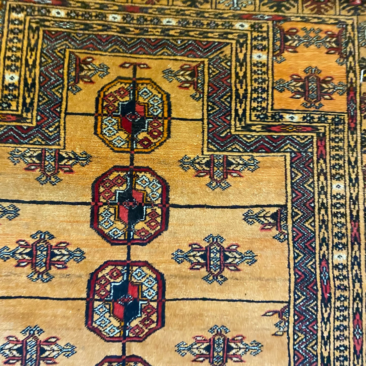 Vintage Rug, 3' x 4' 7 Gold