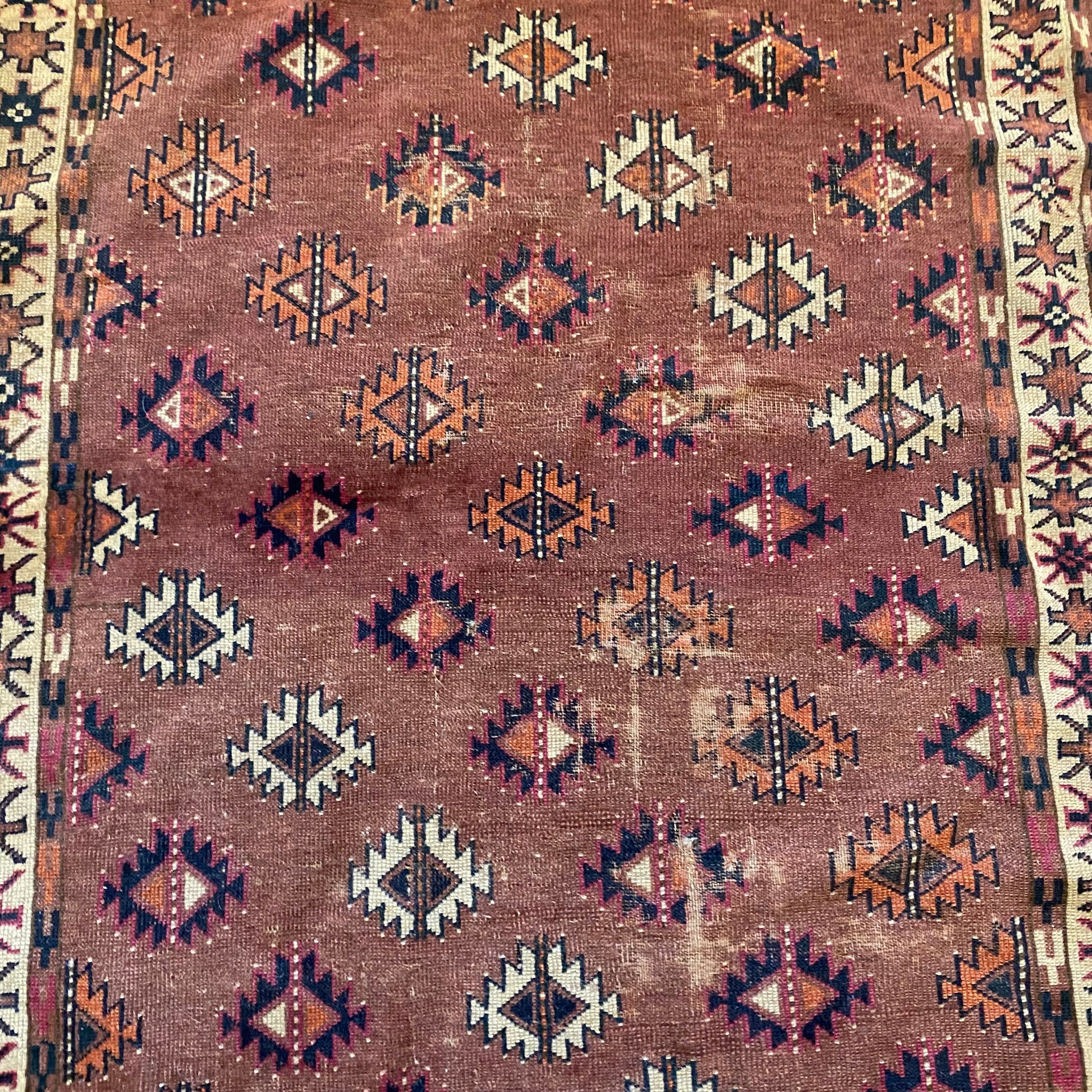 4282 - Jessie's Oriental Rugs