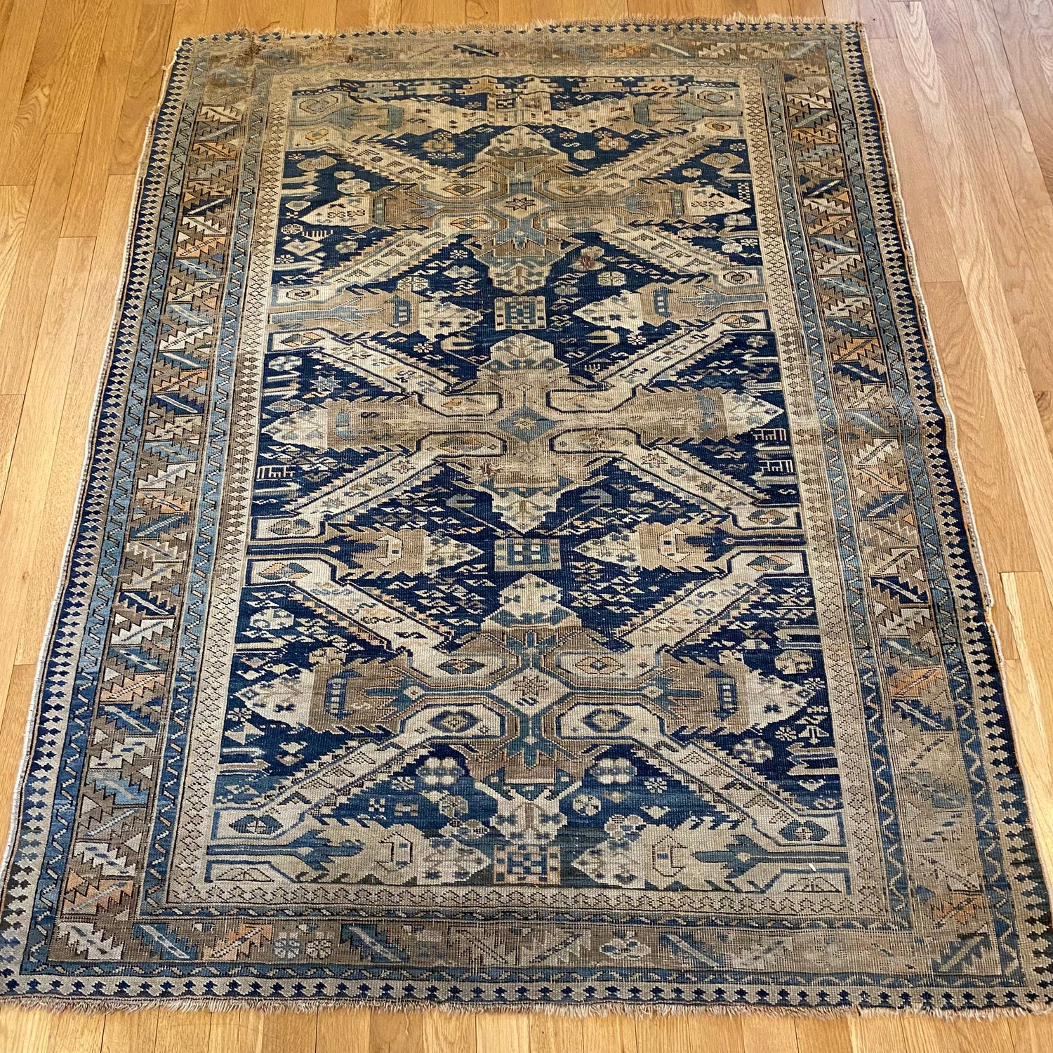 4281 - Jessie's Oriental Rugs