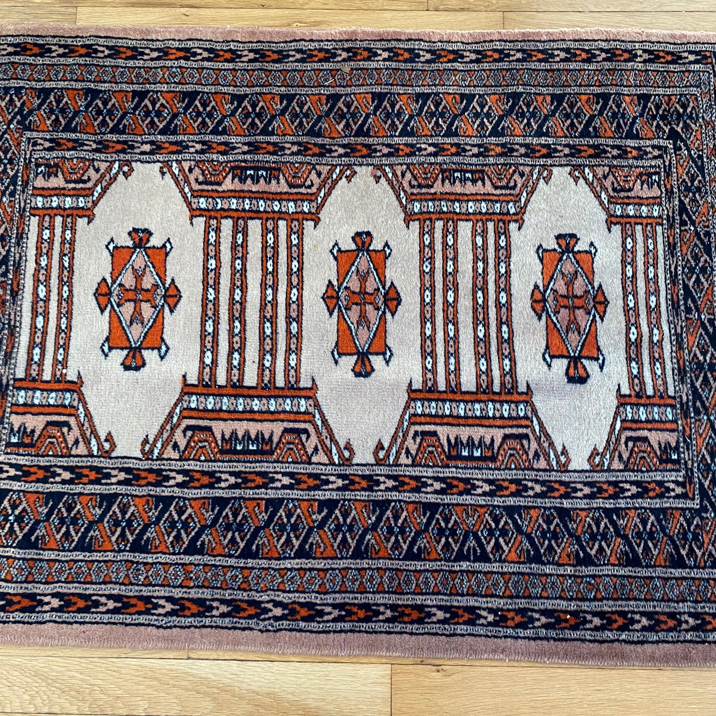 Vintage Rug, 2' 6 x 4' 6 Tan