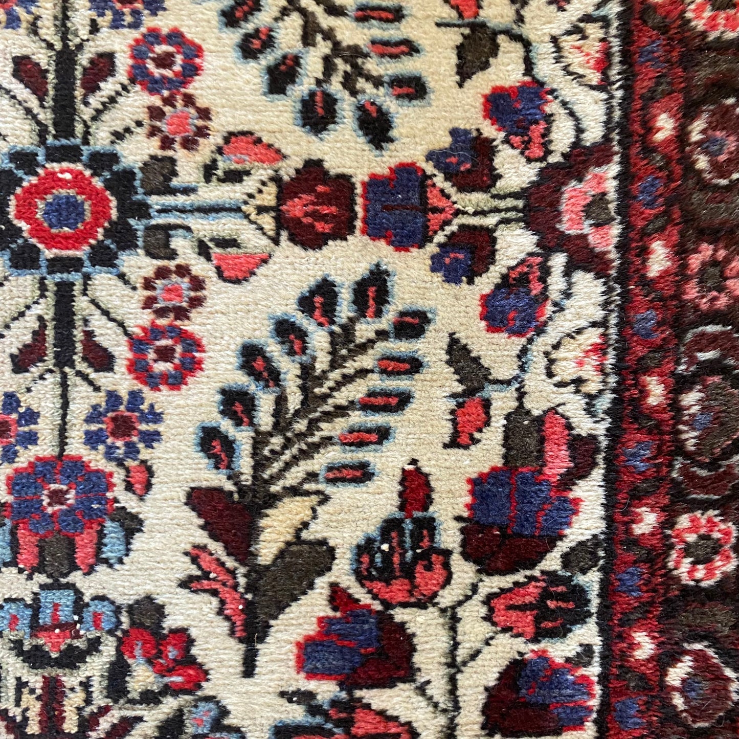 Vintage Rug, 2' 8 x 6' 5 White Runner