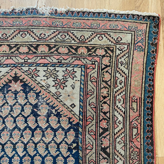 Vintage Rug, 4' x 7' 1 Blue
