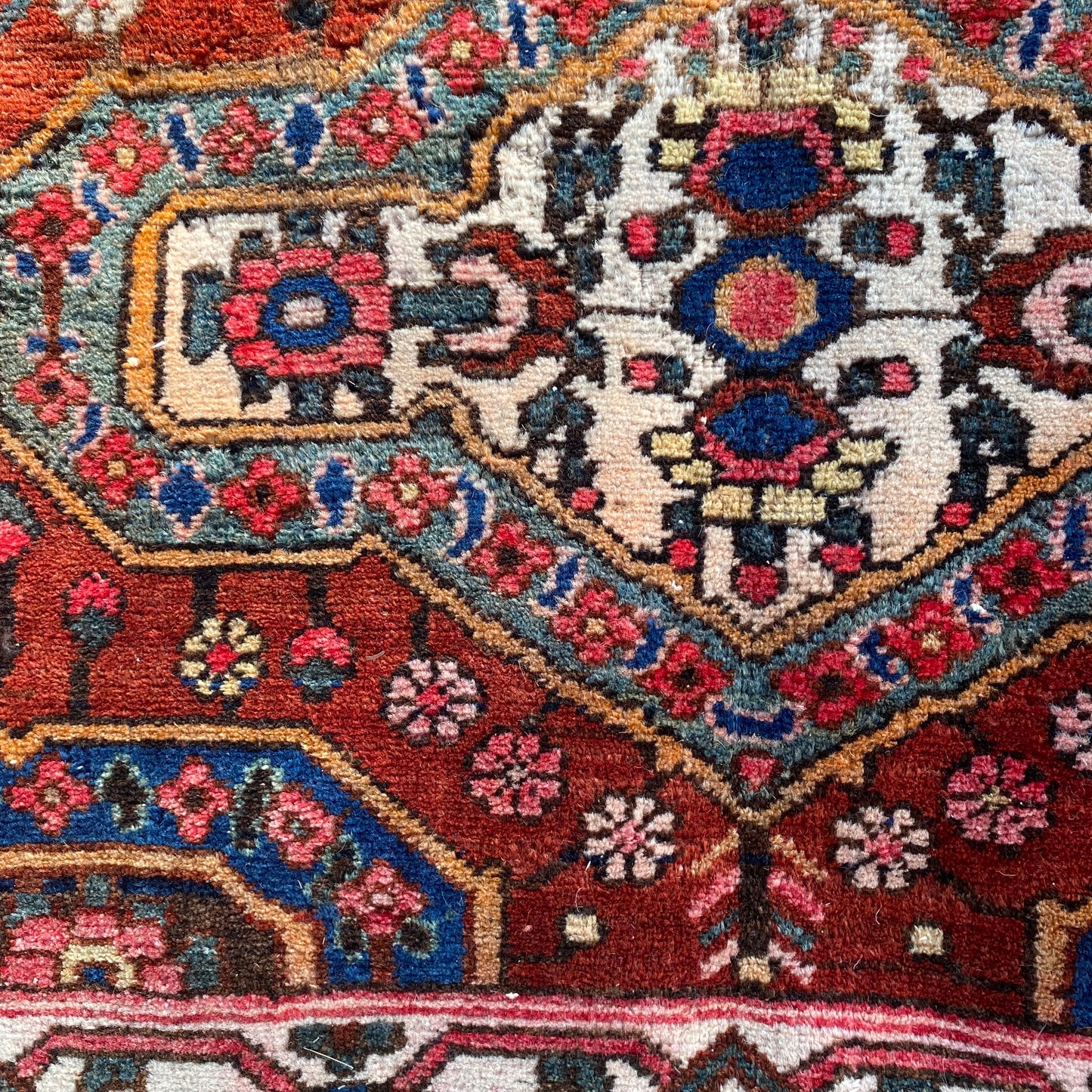 Persian Bakhtiari, 5' 4 x 10' 5 Vintage Red - Jessie's Oriental Rugs