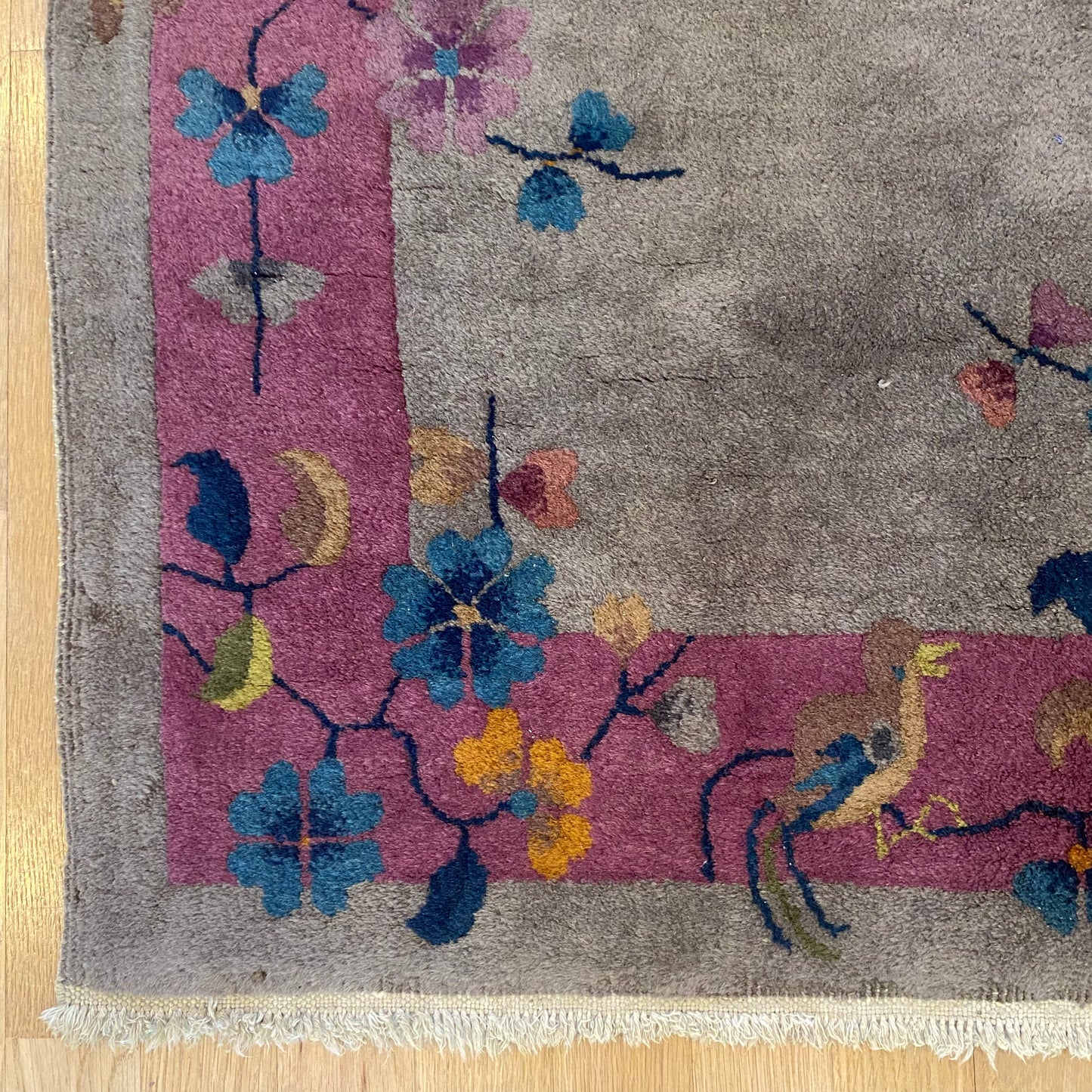 Chinese Rug, 2' 2 x 4' 2 Grey