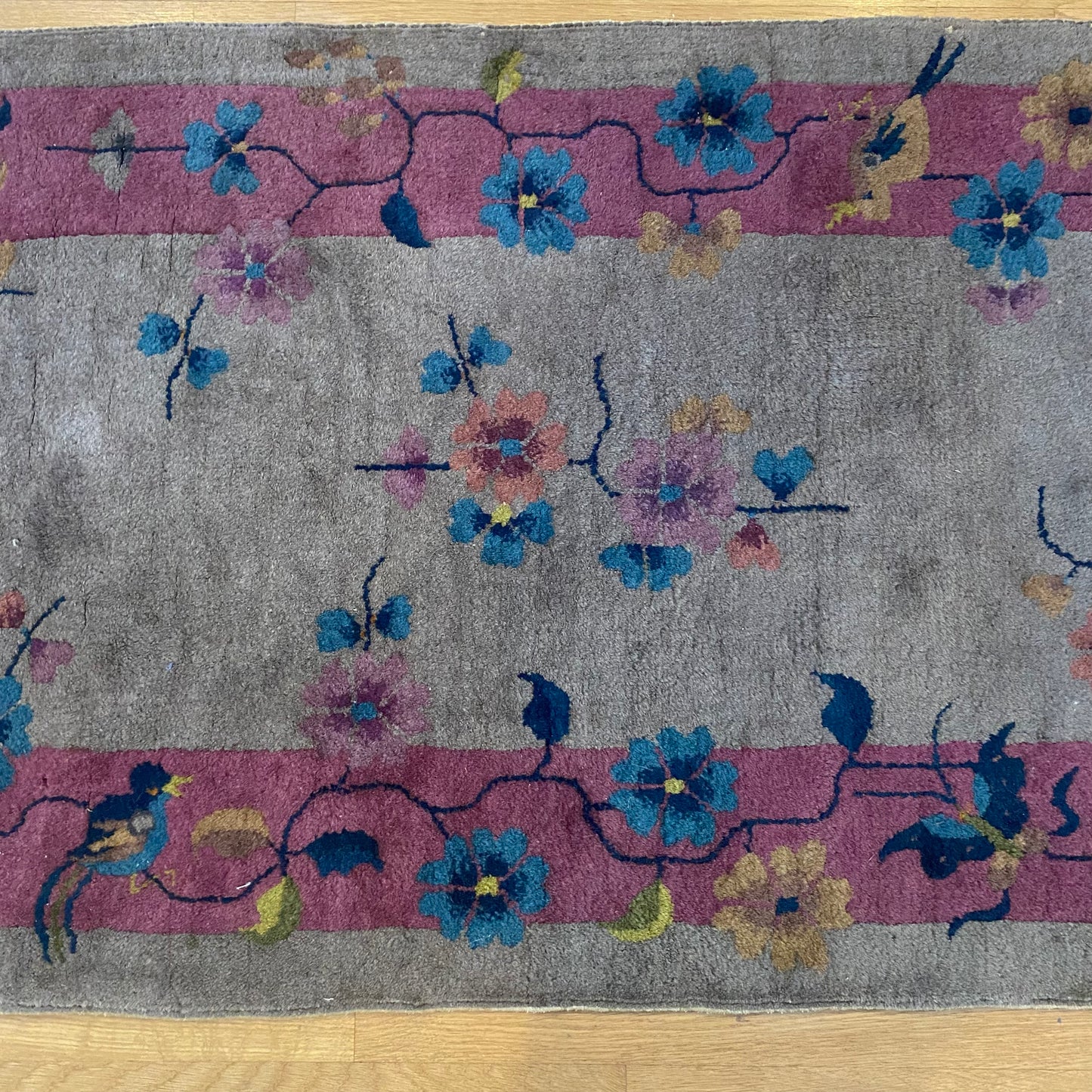 Chinese Rug, 2' 2 x 4' 2 Grey