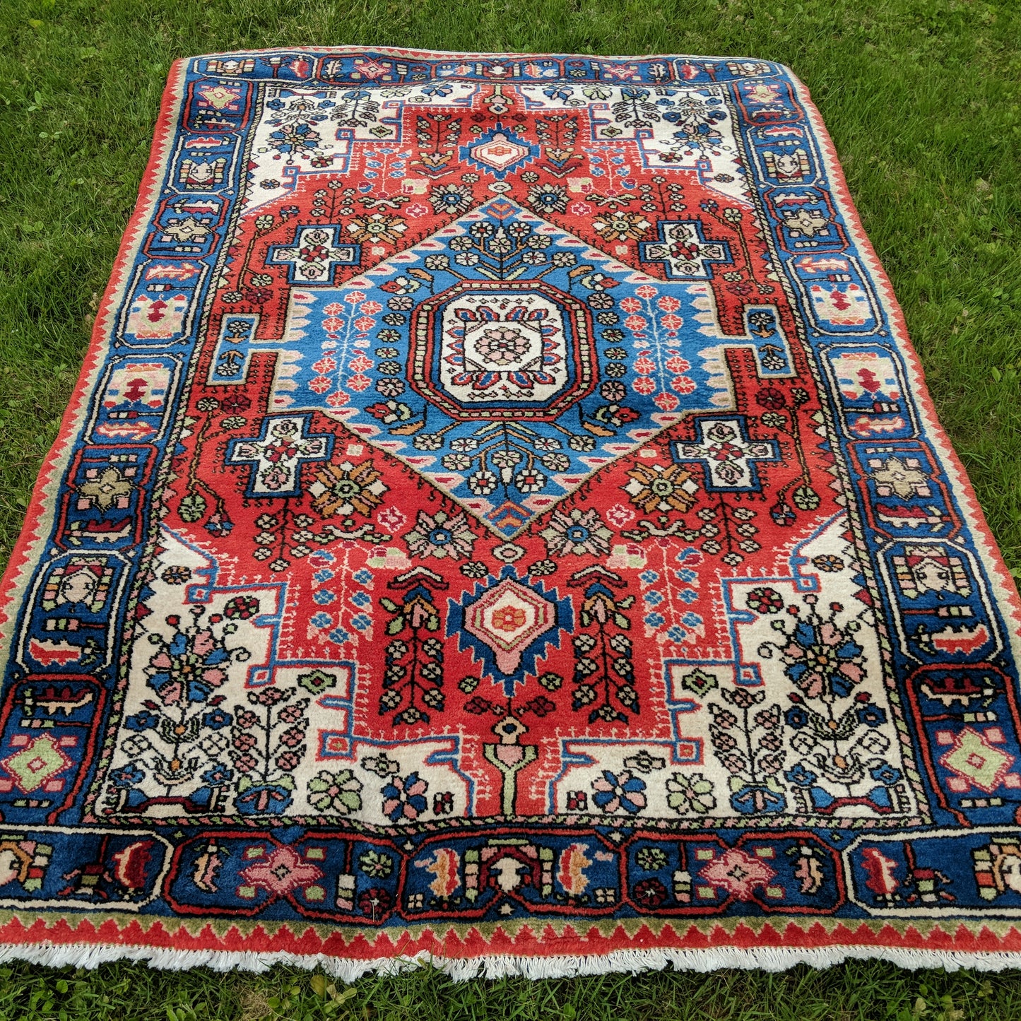Vintage Rug, 4' 5 x 6' 7 Red