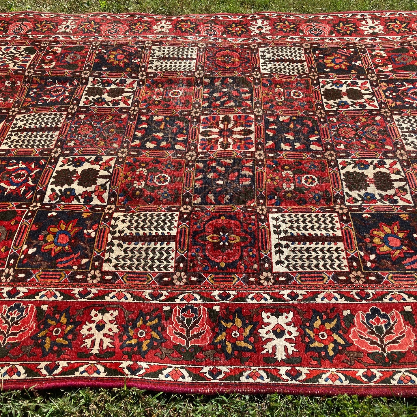 Vintage Rug, 7' x 10' 2 Red
