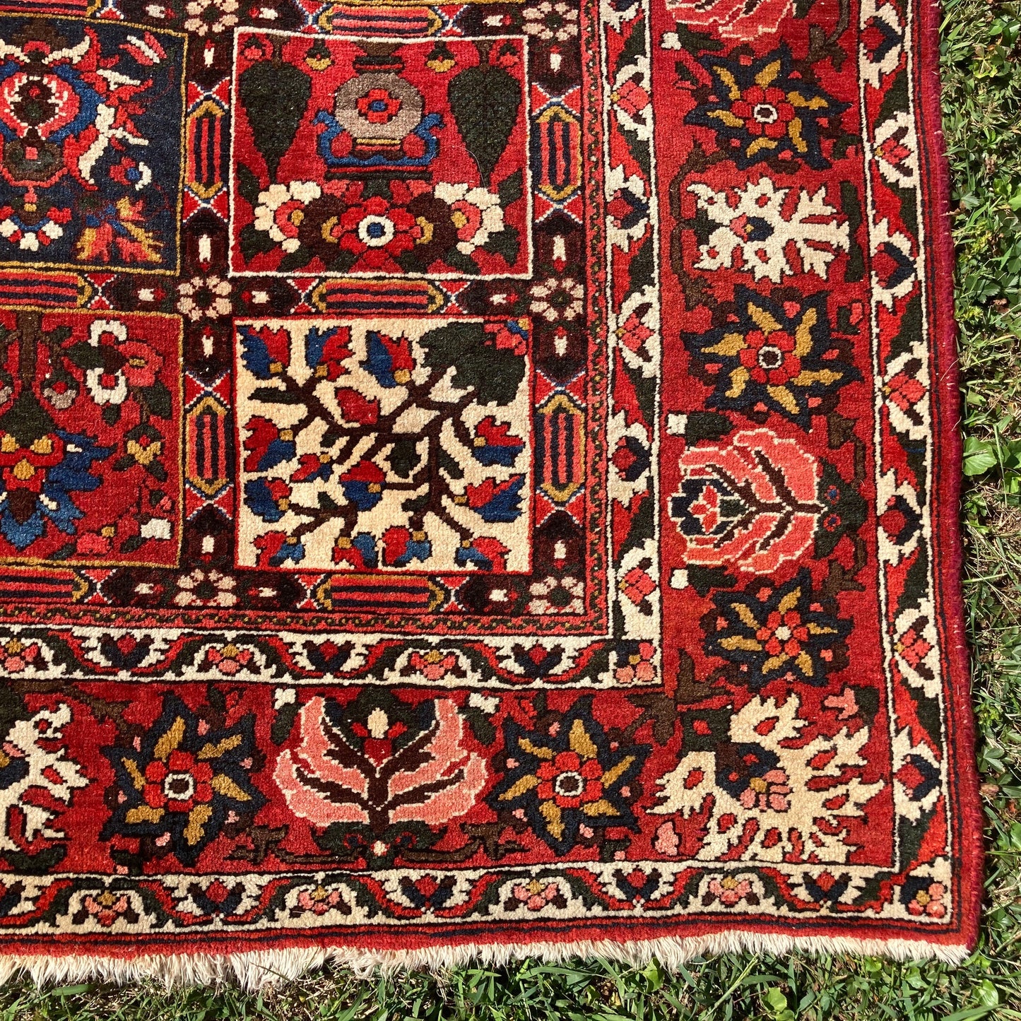 Vintage Rug, 7' x 10' 2 Red
