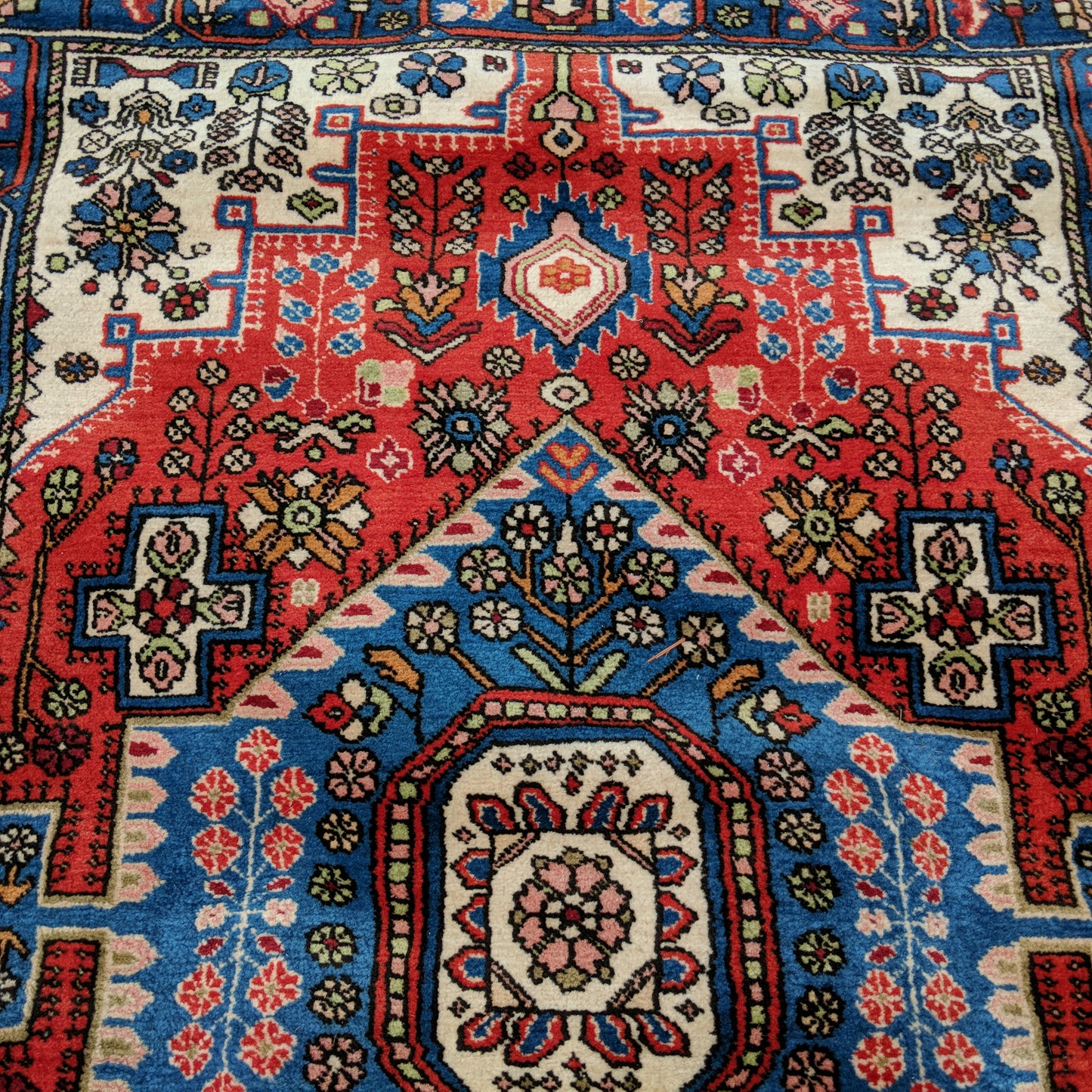 Vintage Rug, 4' 5 x 6' 7 Red